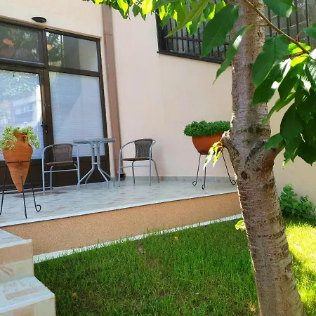 Nilena Apartmani 斯梅代雷沃 外观 照片