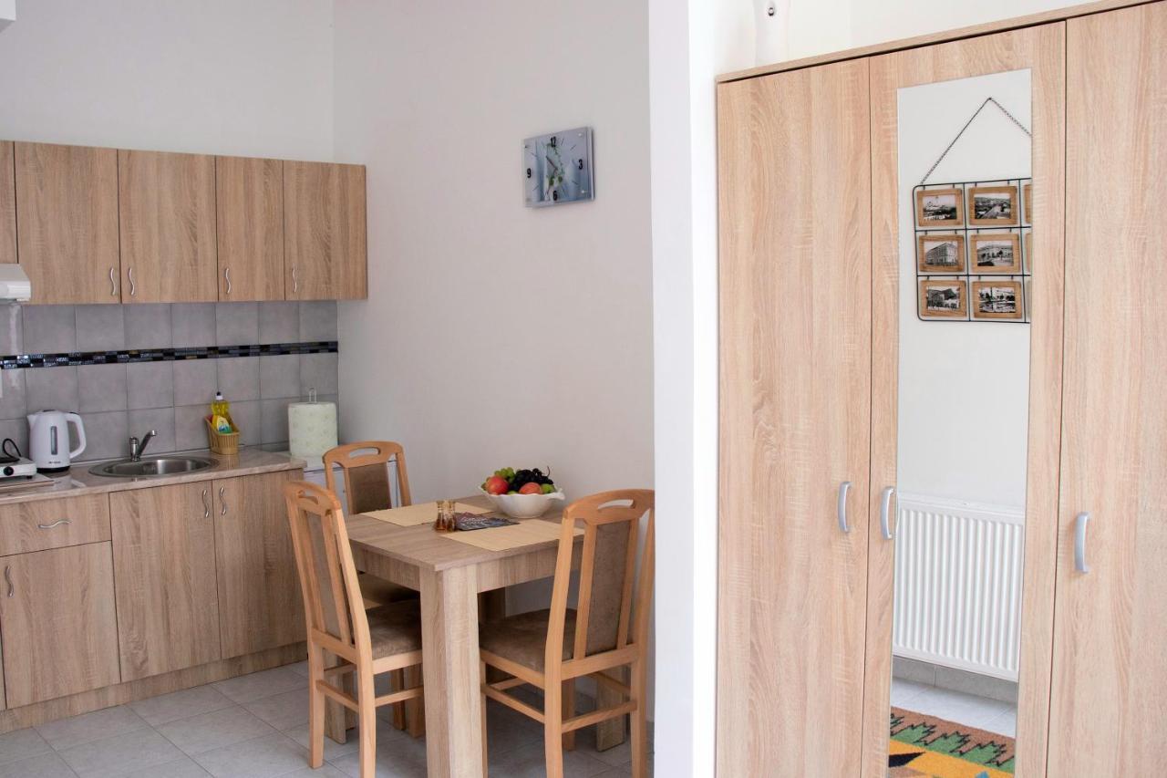Nilena Apartment *